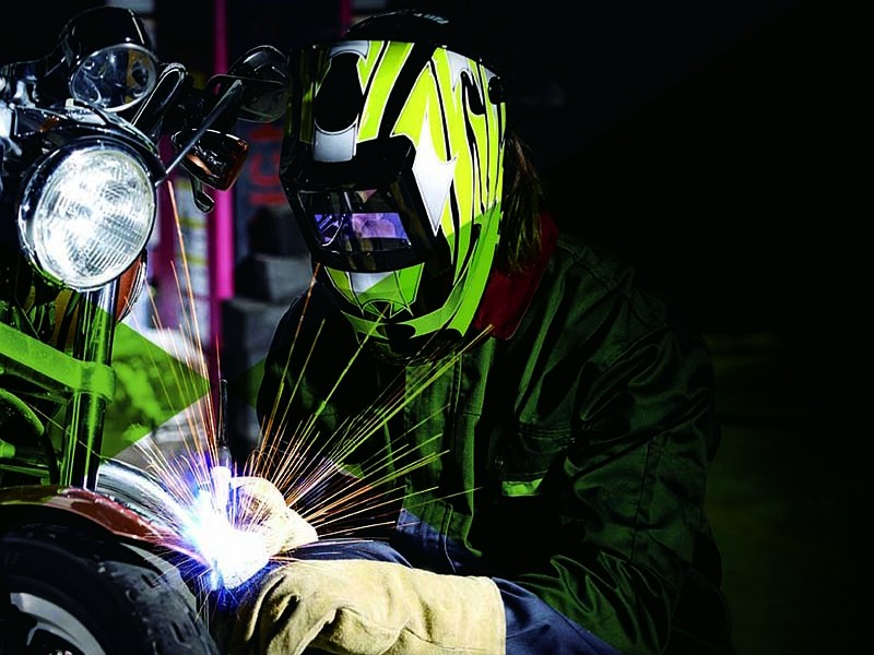 electronic welding helmet